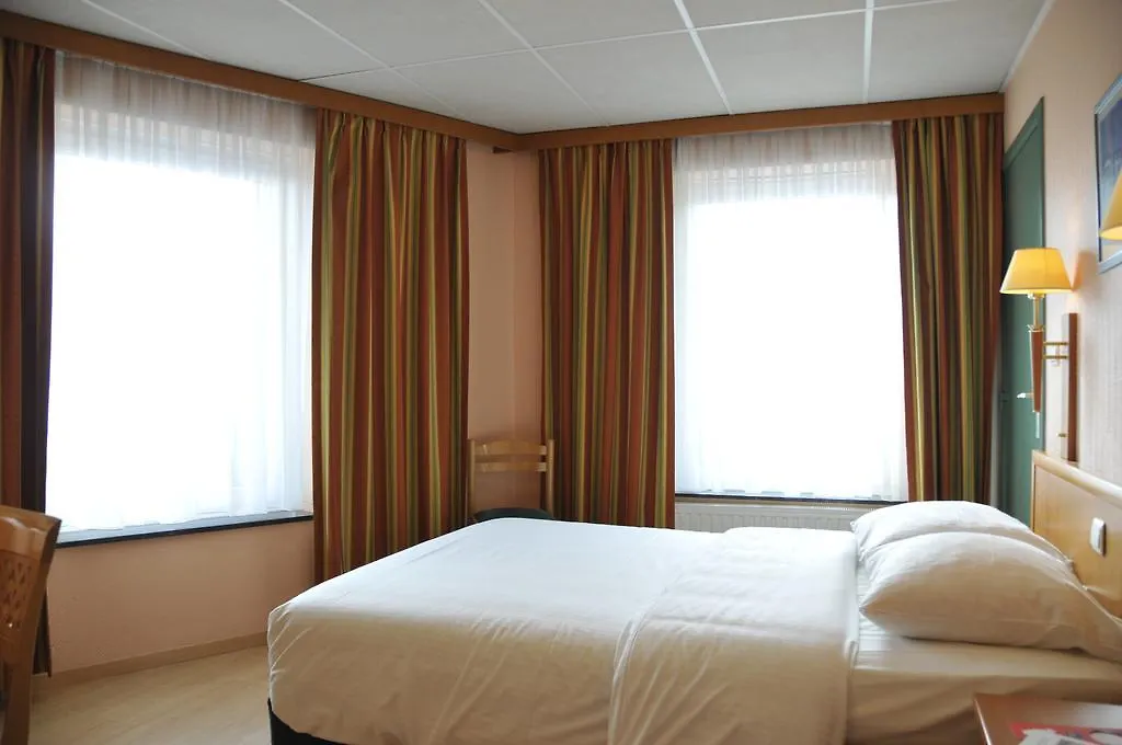 Hotel De L'Univers Liege 3*,  Belgium