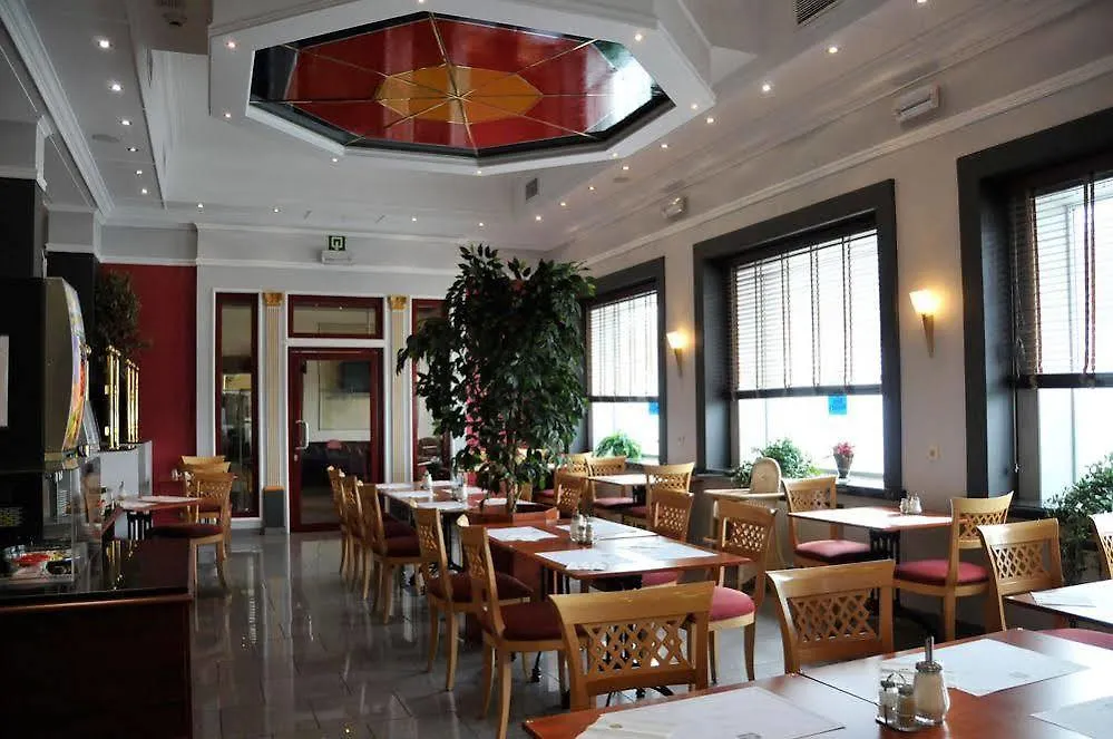 Hotel De L'Univers Liege 3*,